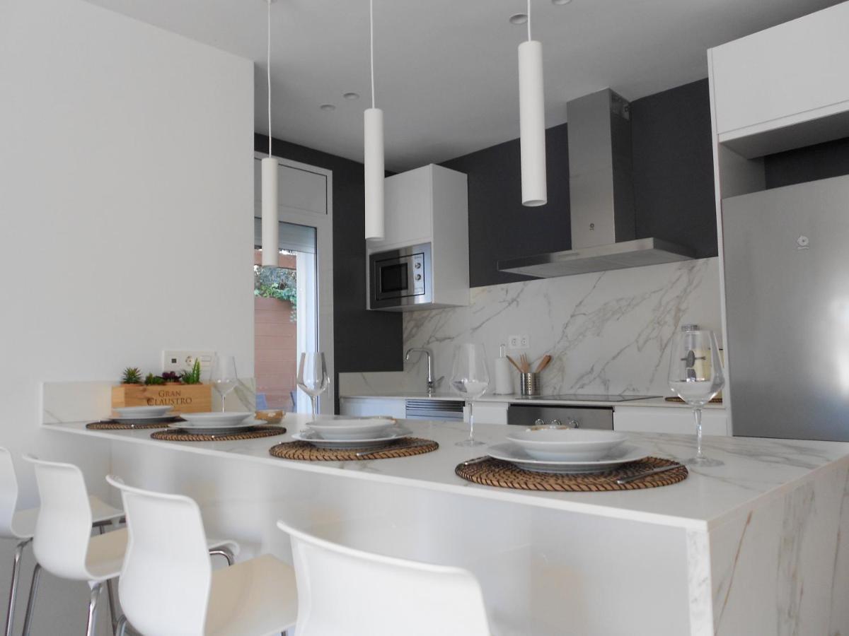 Luxury Apartment กัมบริลส์ ภายนอก รูปภาพ