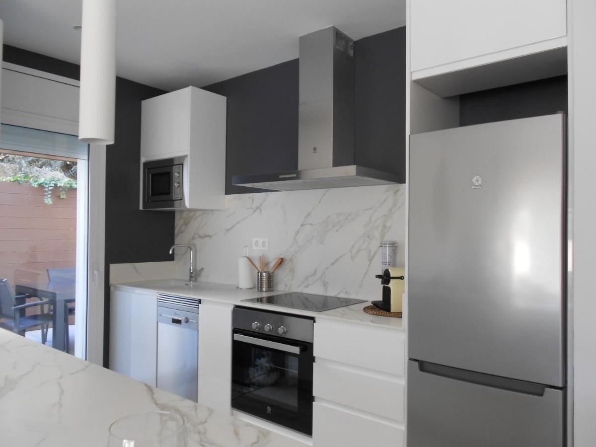 Luxury Apartment กัมบริลส์ ภายนอก รูปภาพ