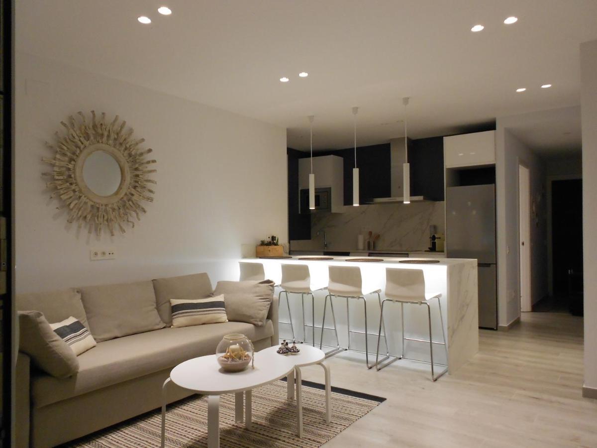 Luxury Apartment กัมบริลส์ ภายนอก รูปภาพ