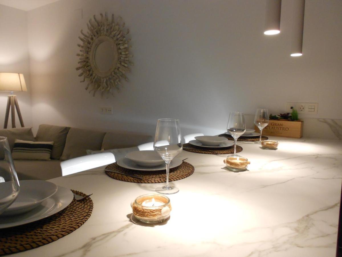 Luxury Apartment กัมบริลส์ ภายนอก รูปภาพ