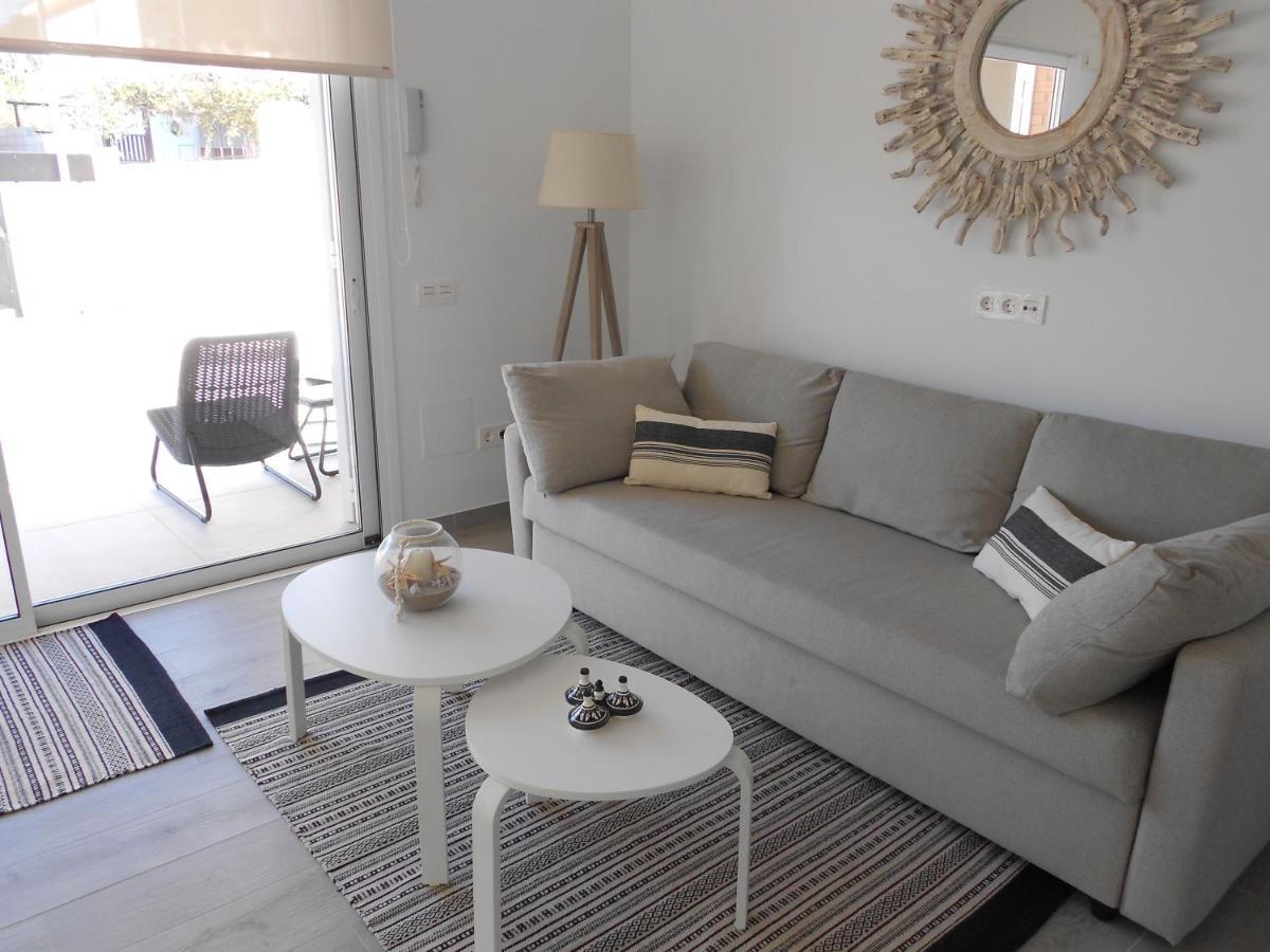 Luxury Apartment กัมบริลส์ ภายนอก รูปภาพ