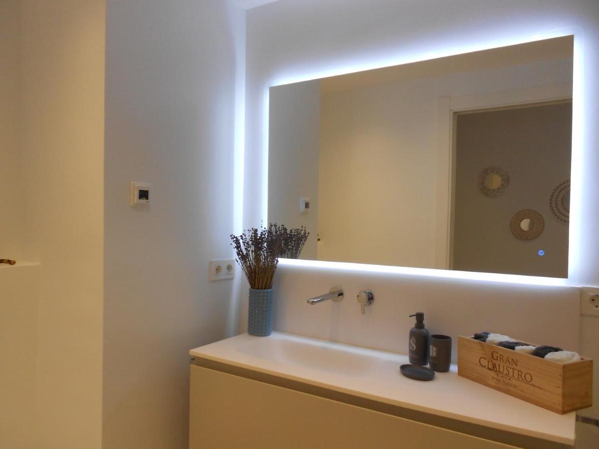 Luxury Apartment กัมบริลส์ ภายนอก รูปภาพ